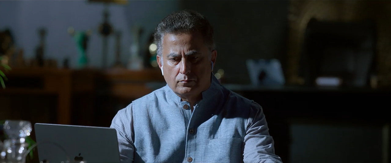 Shakthi Thirumagan 2025 WebRip [Hindi + Tamil + Telugu + Malayalam + Kannada] 480p 720p ESub Screenshot