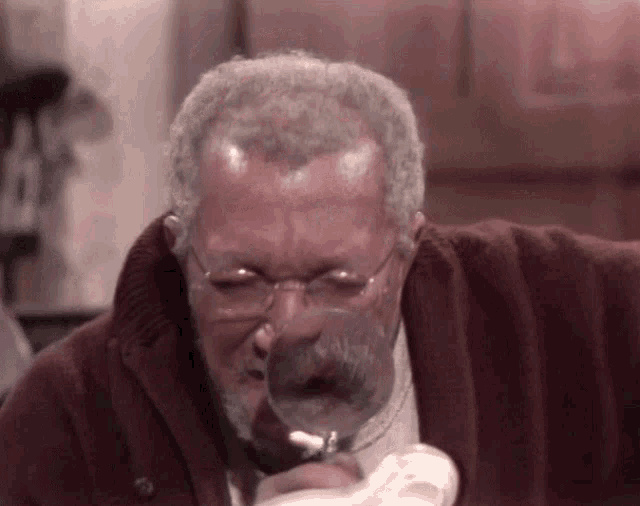 magnifying-redd-foxx.gif