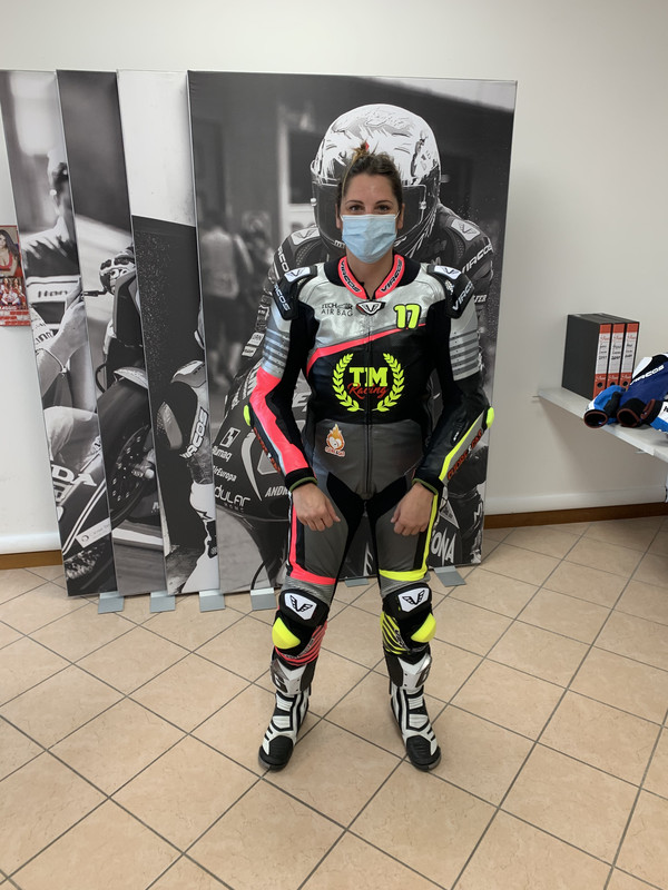 797871F3-62C3-4221-B52A-74BD2E301810