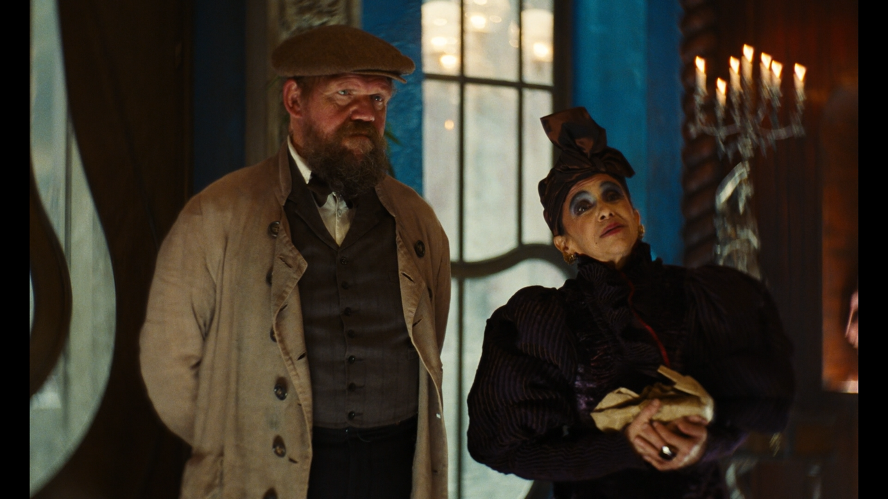 mpv-shot_Poor.Things.2023.1080p.BDREMUX.AVC-Нечипорук_01_31_47_0008