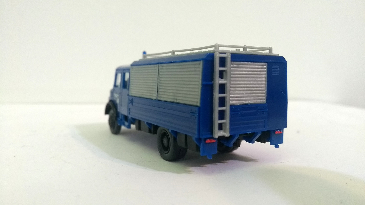Mach (2453)