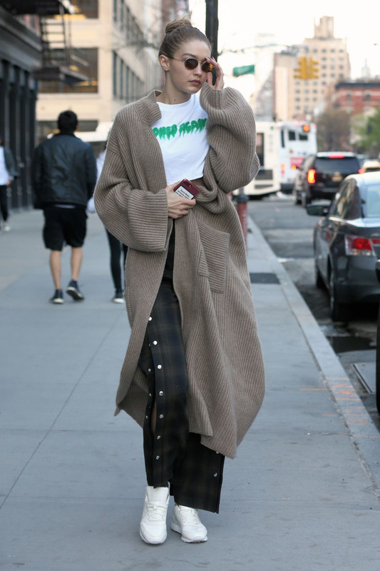 gigi-hadid-out-in-new-york-04-28-2018-10