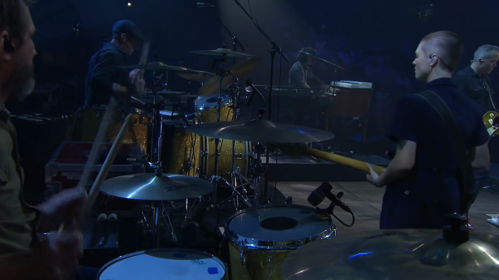 [Image: 0vfovw4ly37j.png]