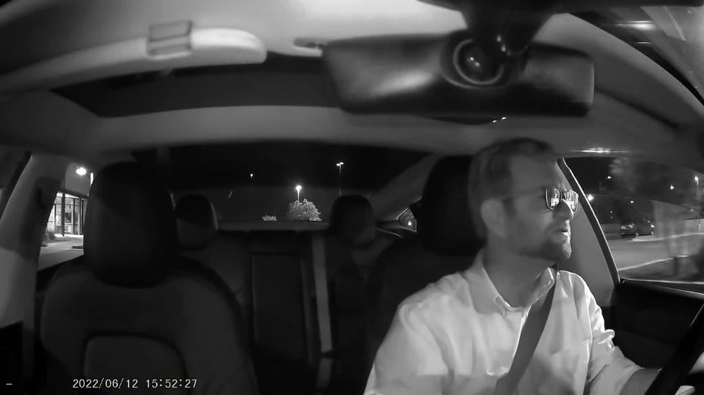 [Image: 2hqta731pmqo.jpg]