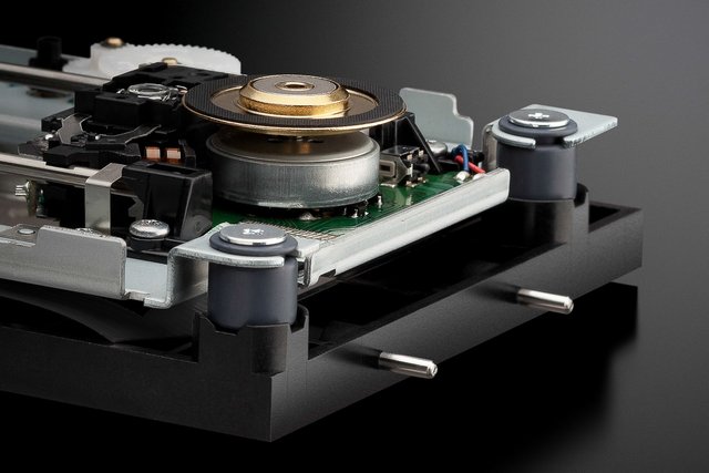 20211111193157-2021-11-11-Accuphase-DP-1