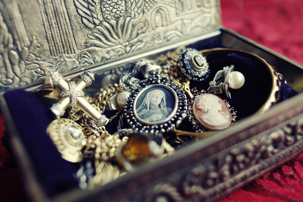 Vintage Jewellery