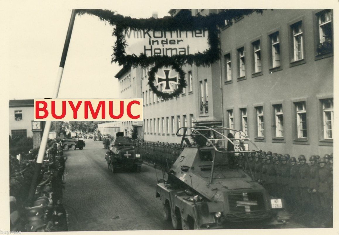 FOTO RADPANZER TANK PANZERSPÄHWAGEN IM EINSATZ 1