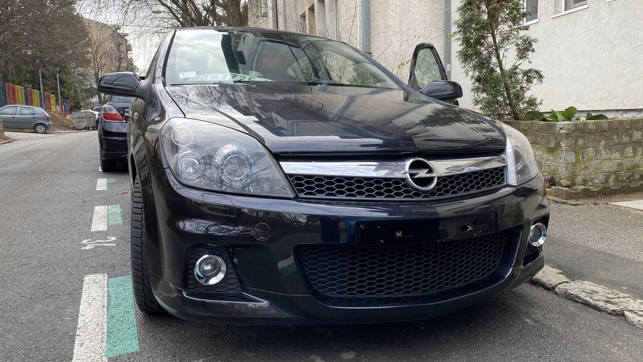 A06BCA33-EBC0-4359-A69C-03C662F8429C