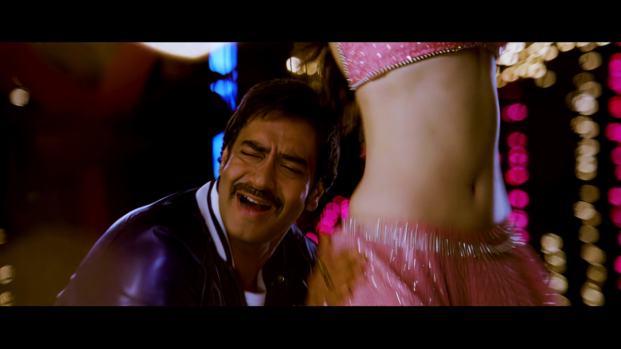 Tamanna Hot Song 03 From Himmatwala Taki O Taki 4K (Best Quality).mp4_snapshot_03.40_[2021.04.05_13.