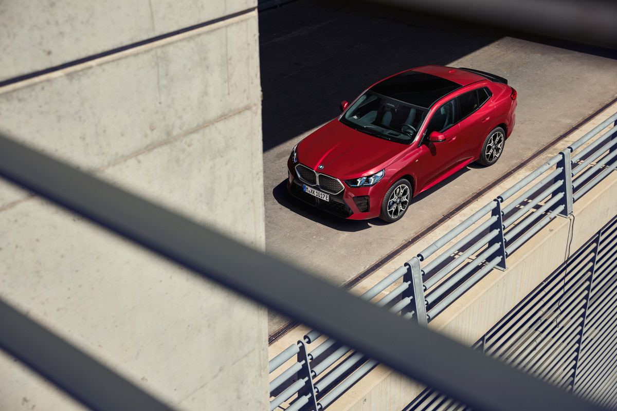 P90525175_highRes_the-first-ever-bmw-i