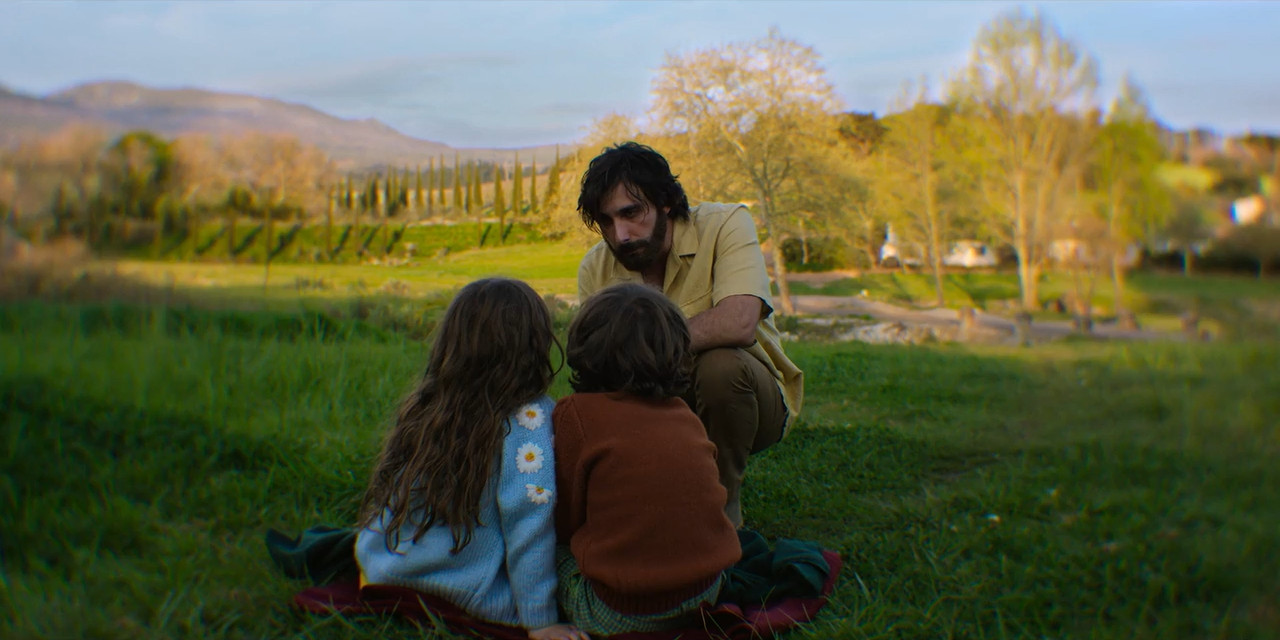 No One Saw Us Leave (2025) Season 1 [Hindi + English] WebRip 480p 720p ESub - Complete Screenshot