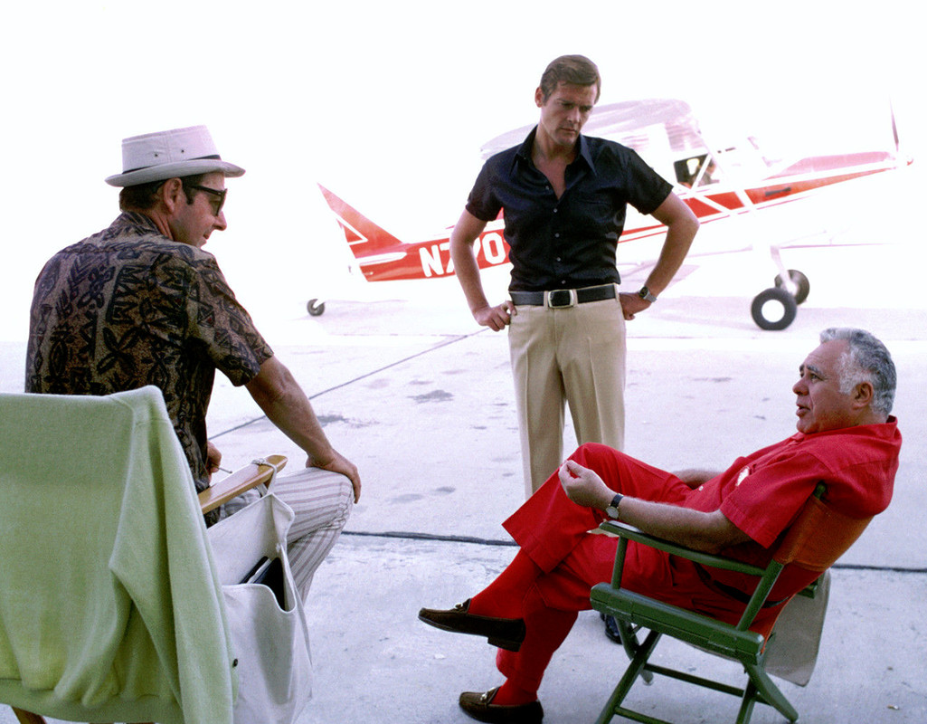 roger_moore_81