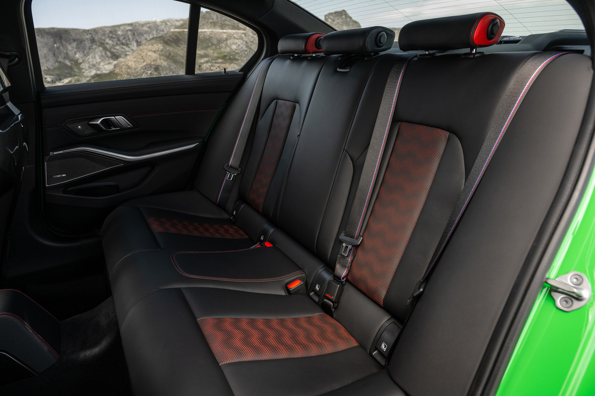 P90492767_highRes_the-all-new-bmw-m3-c