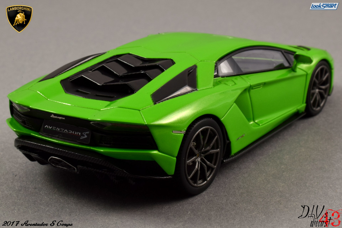 Lamborghini_AventadorS_Coupe_LookSmart (5)