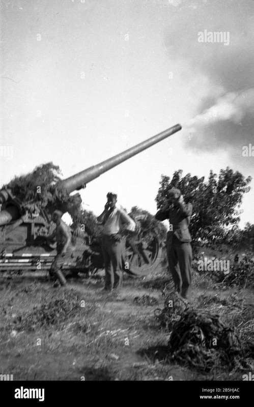 wehrmacht heer schwere kanone 18 17 cm feuernd bundeswehr schwere ...