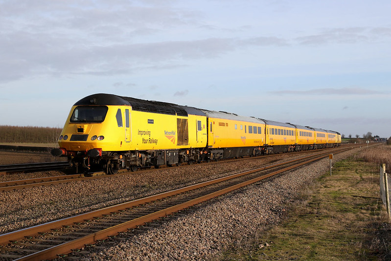 yellowyorkshiretunneljpg.jpg