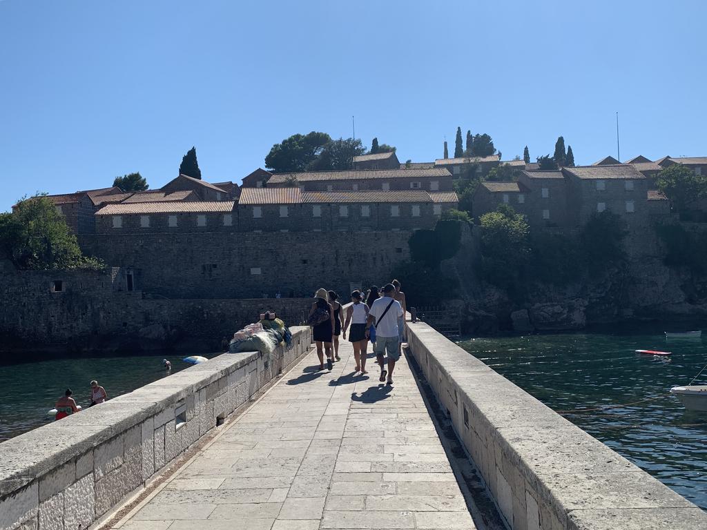 Hacia el sureste de Montenegro: Petrovac y Sveti Stefan - Balcanes - Apulia (12)