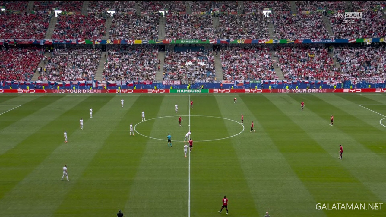 [Image: 06-22-14-00-01-Sky-Sport-Calcio-HD-IT-Ge...04-066.jpg]