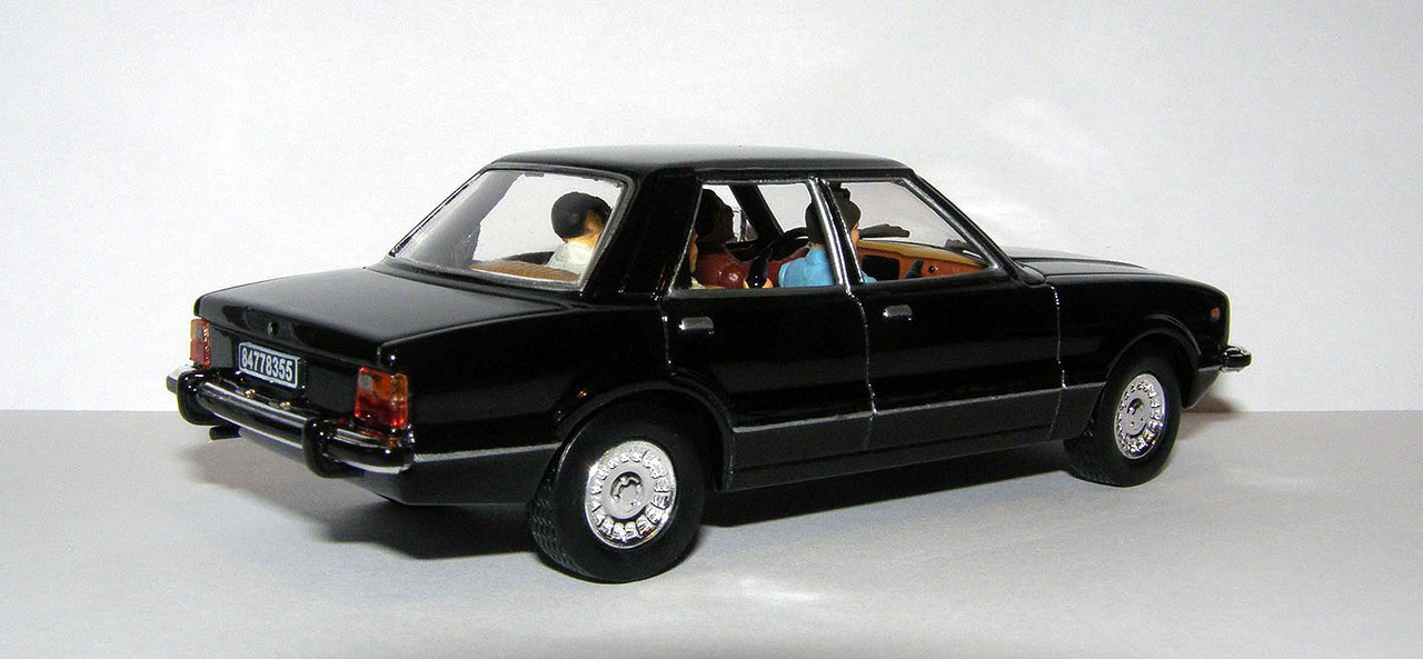 1975 Ford Taunus TC2 (GBTS) 2.0 Ghia (Universal Hobbies for GE F