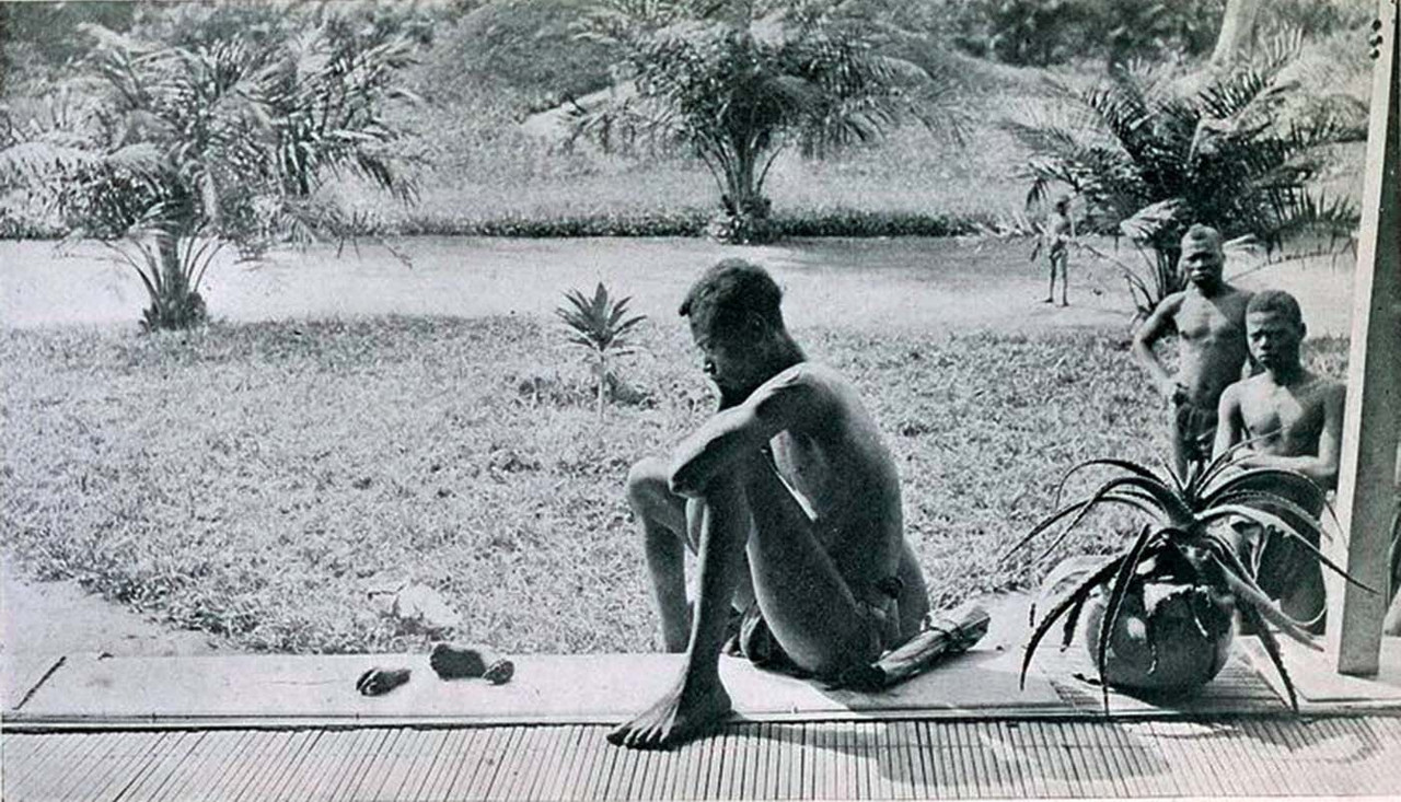 cong-hands-1904.jpg