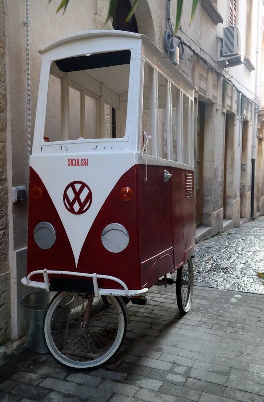 red-vw-bike-dis1.jpg