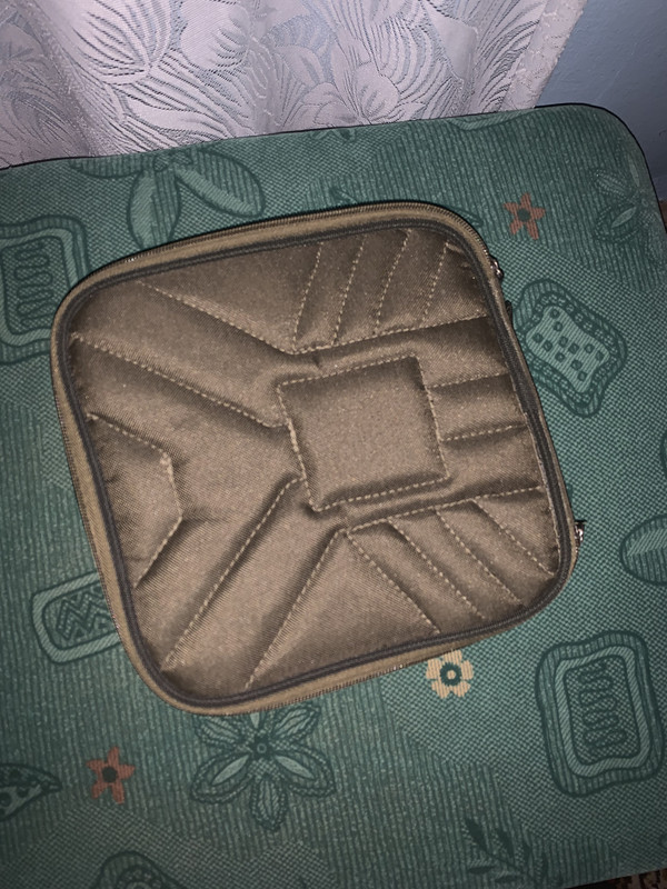 F213E659-9381-4F5C-AC9D-436577786875