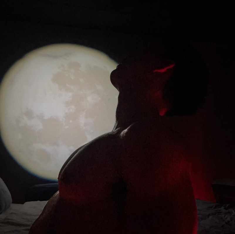 Photo by Nguyễn Duy Hải ! on September 24, 2023. May be an image of eclipse. (1)