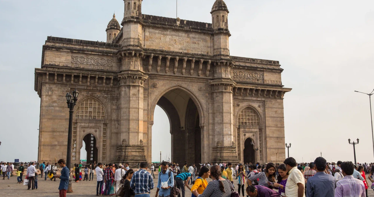 اپلیکیشن‌های تاکسی آنلاین اوبر و اولاً