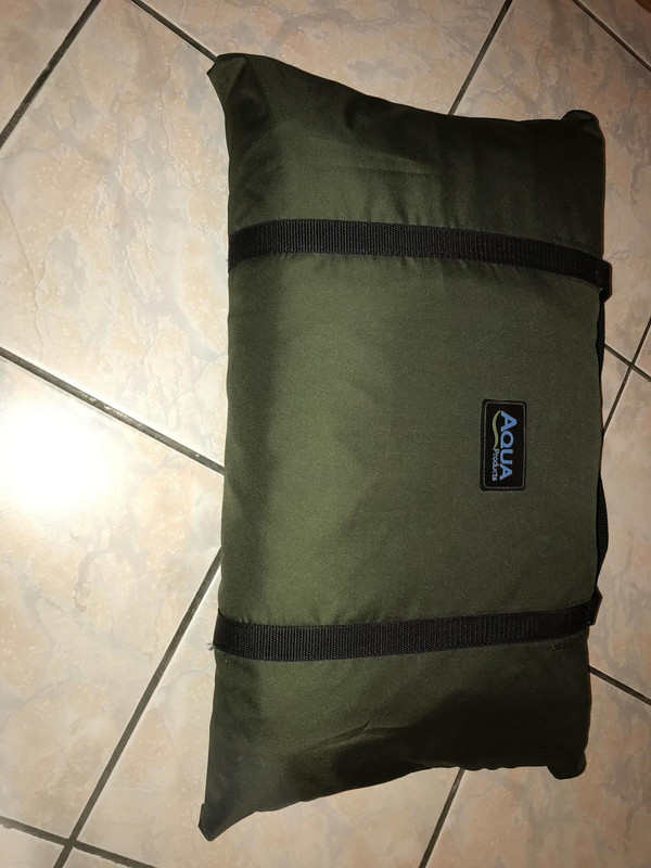 AADF7584-9CB4-465D-B622-BA500E9A6584