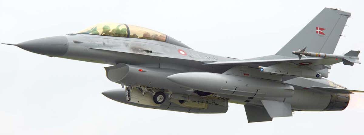 [Imagen: F-16-Dinamarca-Foto-RRSS.jpg]