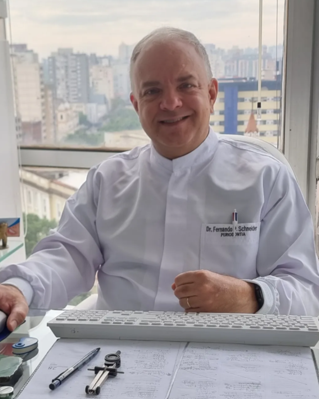 Dr. Fernando Schneider — Cirurgião-Dentista