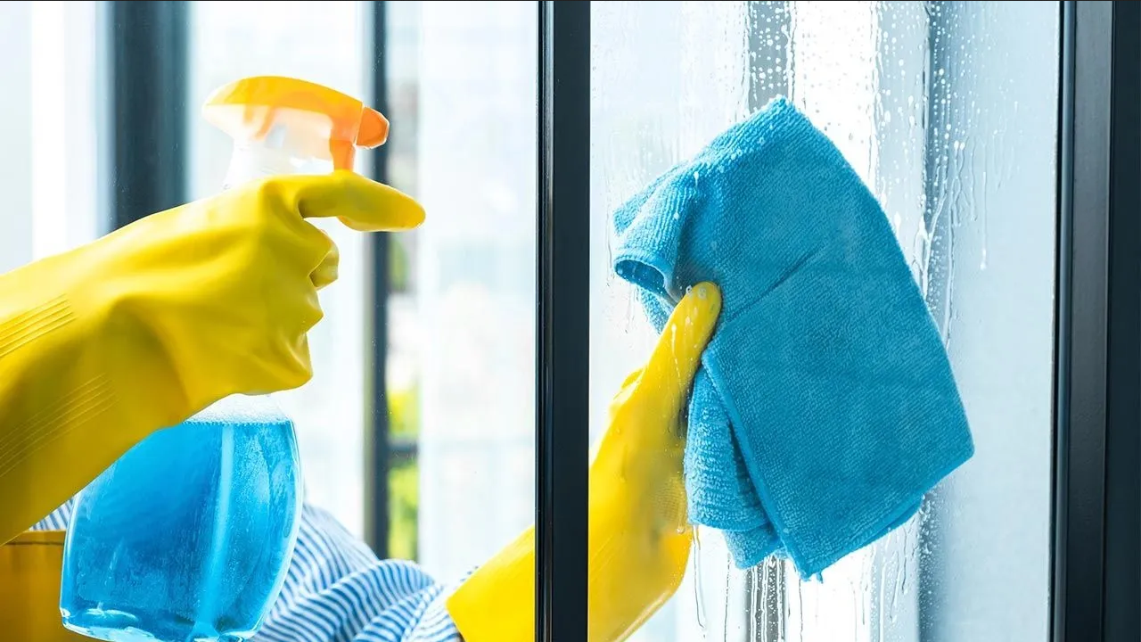¿Cómo limpiar los vidrios de las ventanas? Utiliza solo dos ingredientes