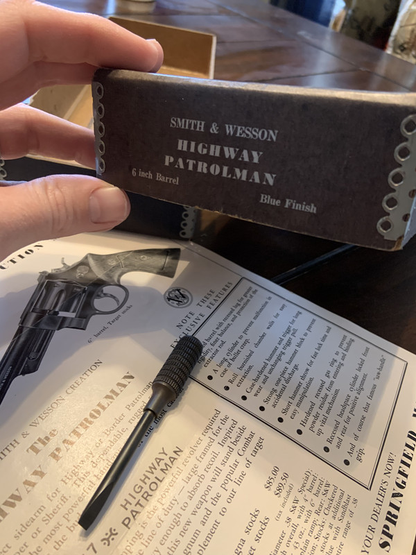 5F6D290F-7B4C-4972-830E-93247B860EC0