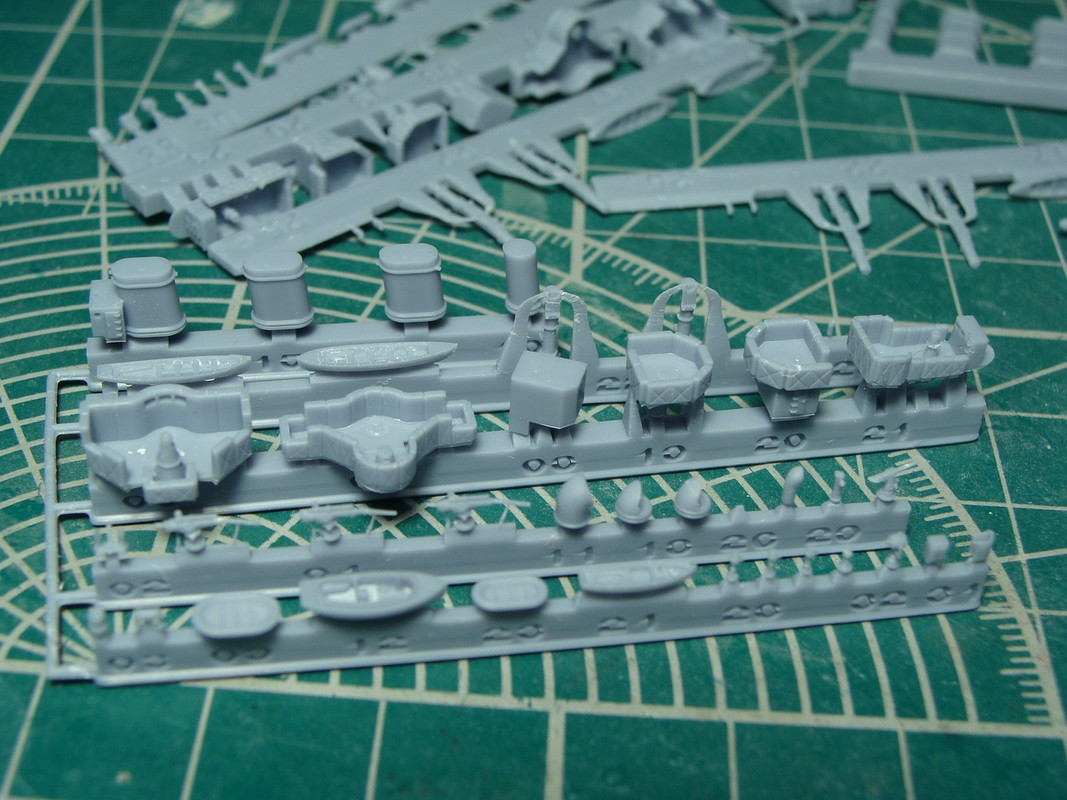 Мелкие детали на Брука