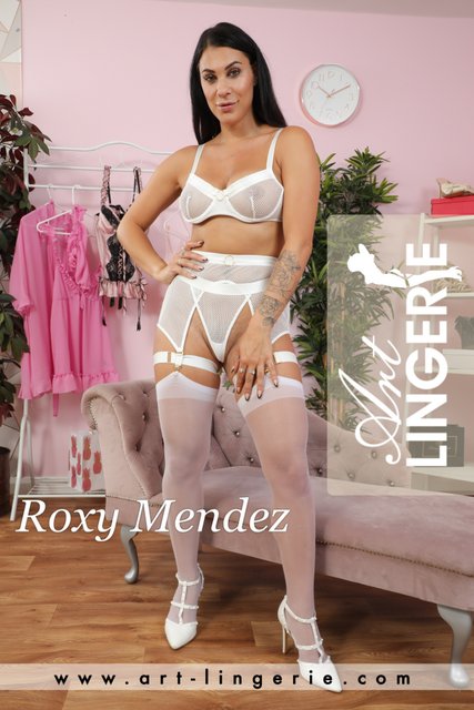 Roxy Mendez - 10335 - 99 pics - 6700px - 20 October 2022 
