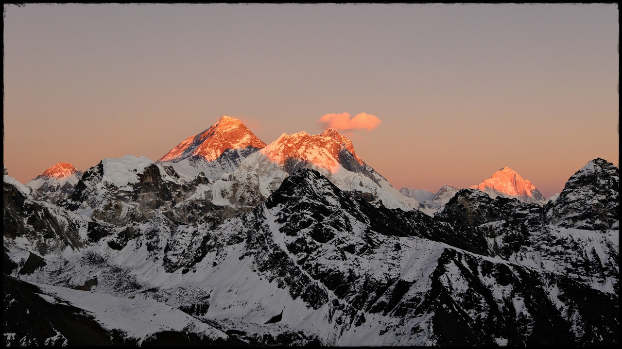 Día 20. Gokyo First Lake + Gokyo Ri - Everest Three Passes Trek: tres pasos, tres cimas, tres campos base (20)