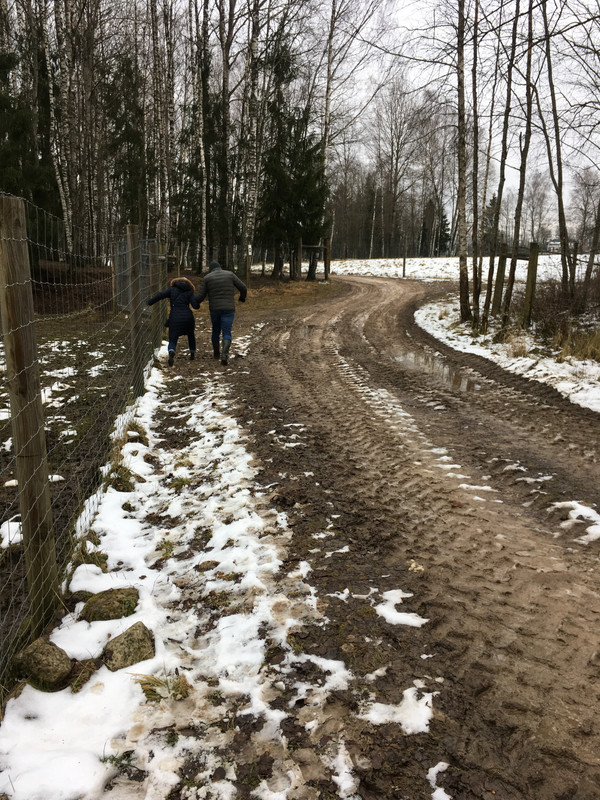 0E2B3F8A-1089-4FFD-8F9D-D691DEDF9E62