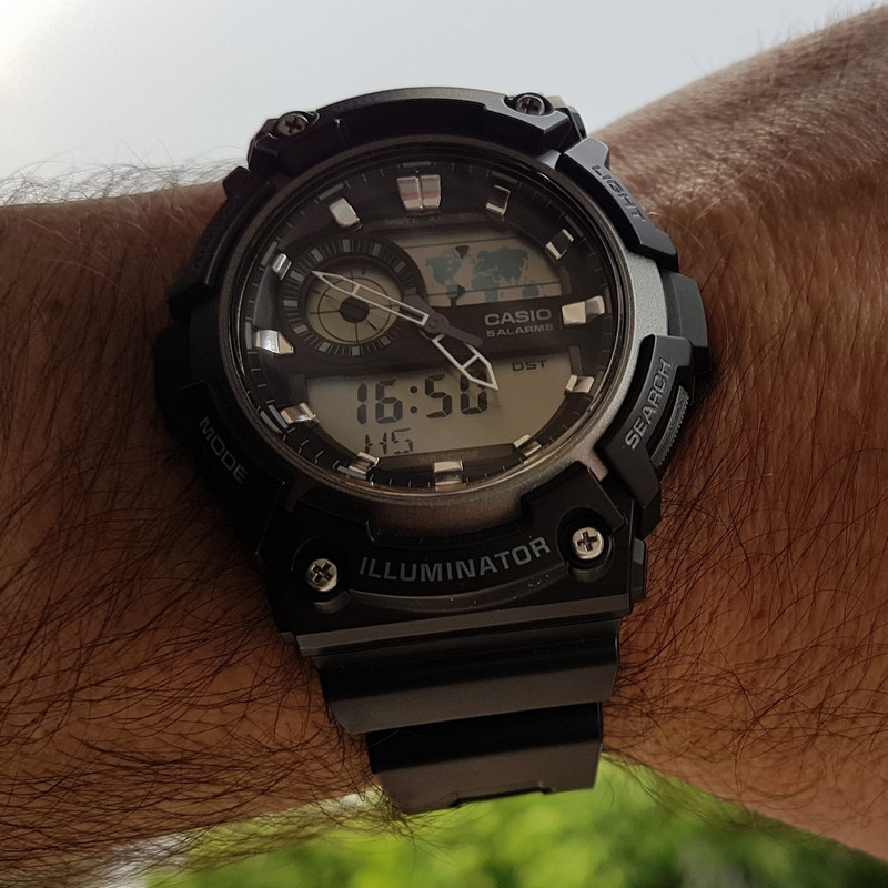 Casio AEQ-200W-1A (1)