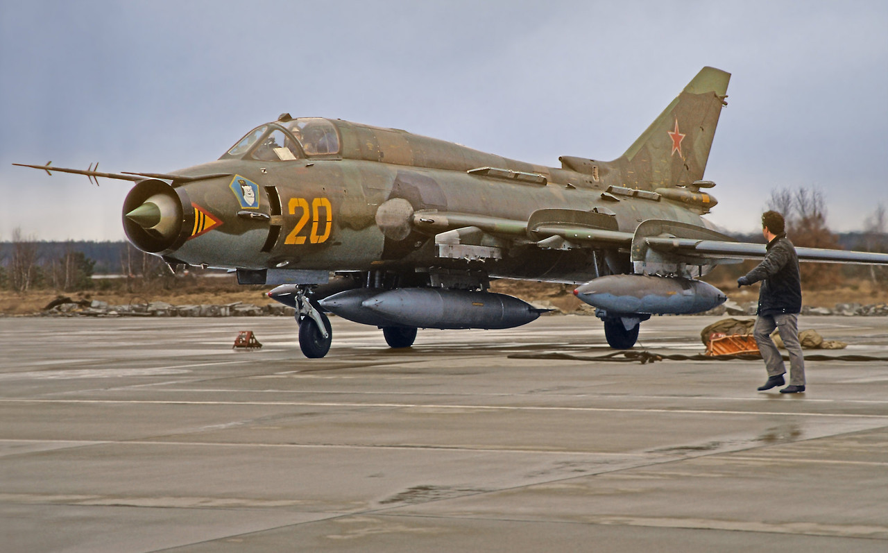 20 GvAPIB Su-17M4 20 yellow_38410 (2)