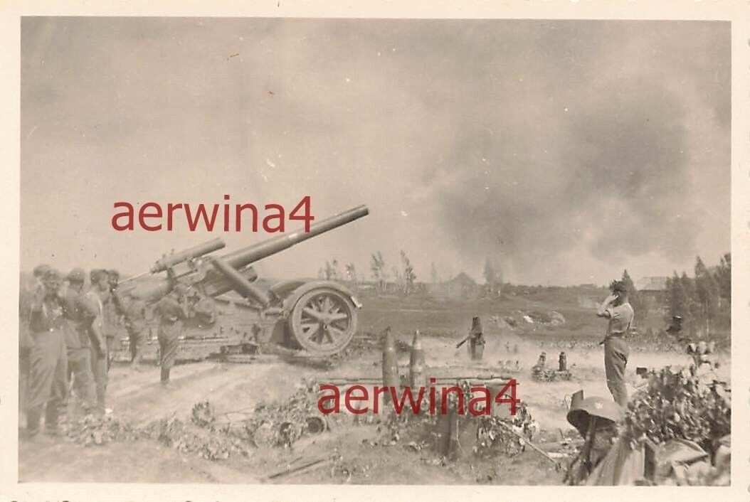 21cm Mörser 18 beim Feuern Einsatz bei Sumy Ukraine Ostfront