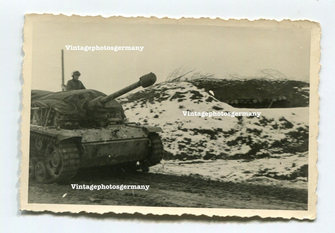 Foto Russland deutscher Panzer Sturmgeschütz Stug. Langrohr Camouflage