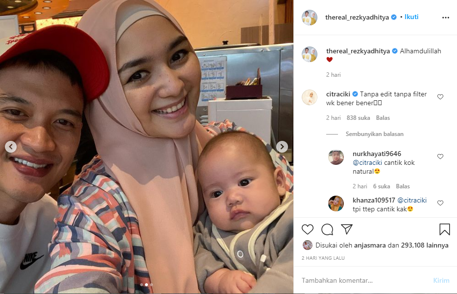 Rezky Aditya pamer foto bareng Citra Kirana dan Baby Athar. 