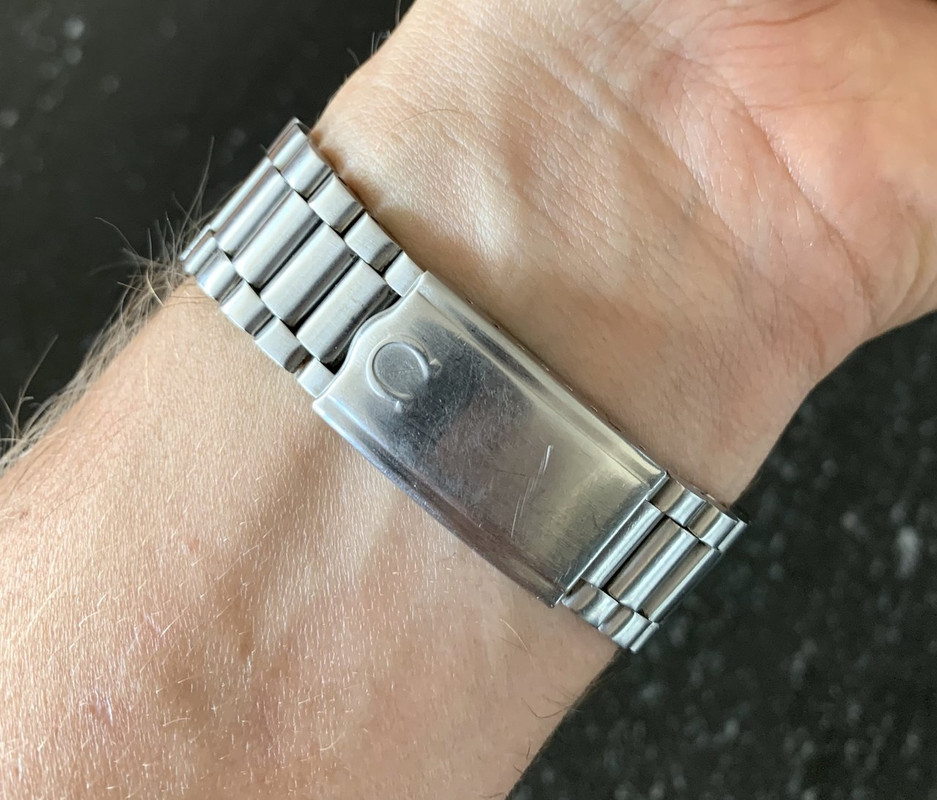 65F7E5E5-264F-4DA5-8339-360944DB4A5F