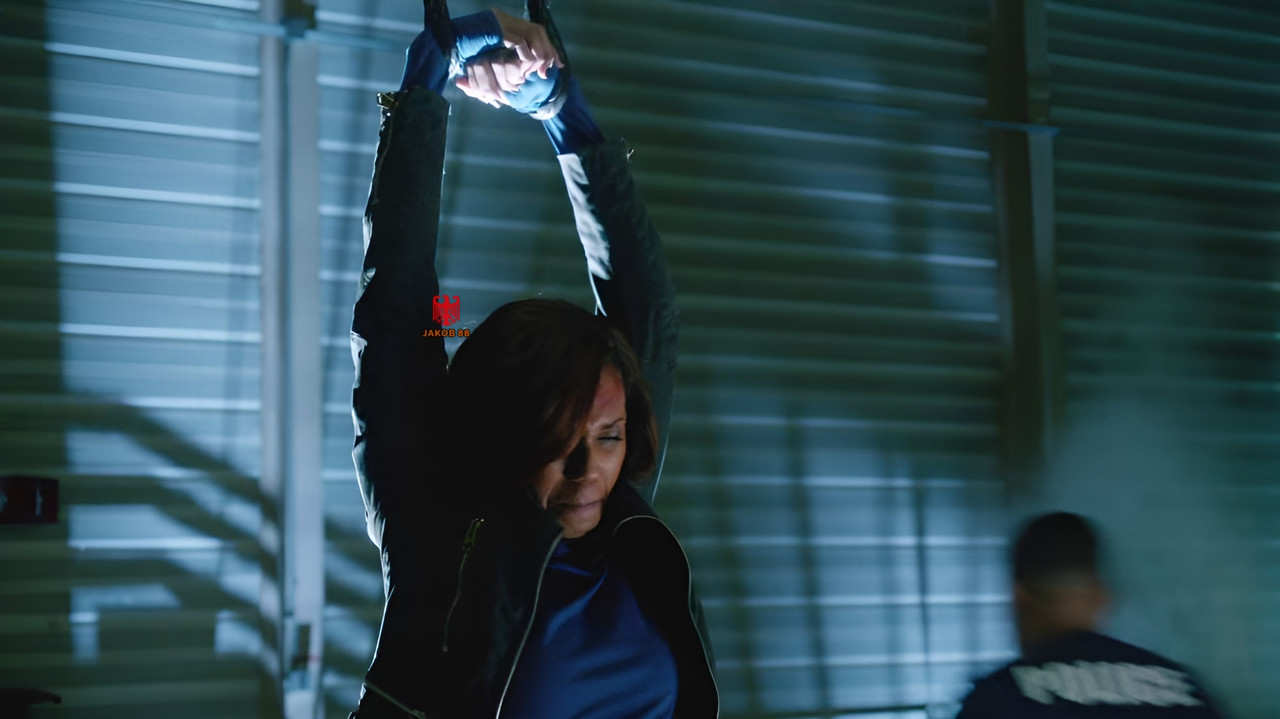 Toks Olagundoye 8 - Castle S08E18