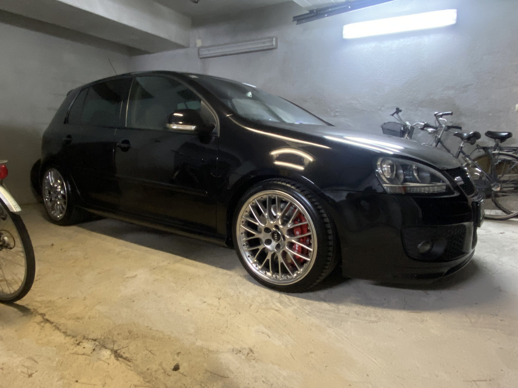 1AED048A-CEBC-4BEC-9B89-7BED929F2A1D