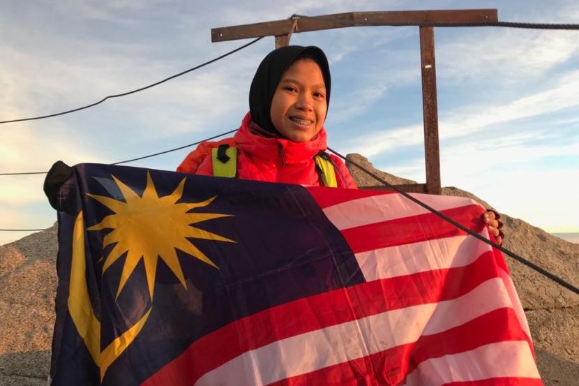 Sarah Sofea berjaya tba di Gunung Elbrus