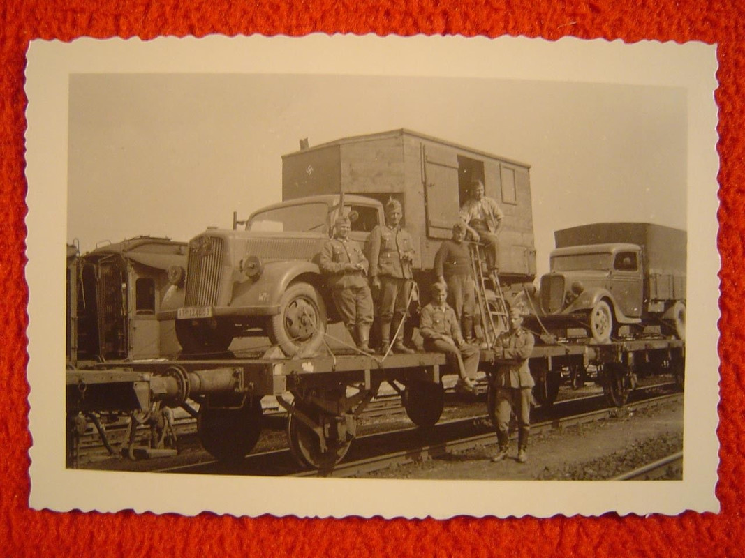 WEHRMACHT AUF EISENBAHN-ANHÄNGER - TRANSPORT TRIER-OHRDRUFF -