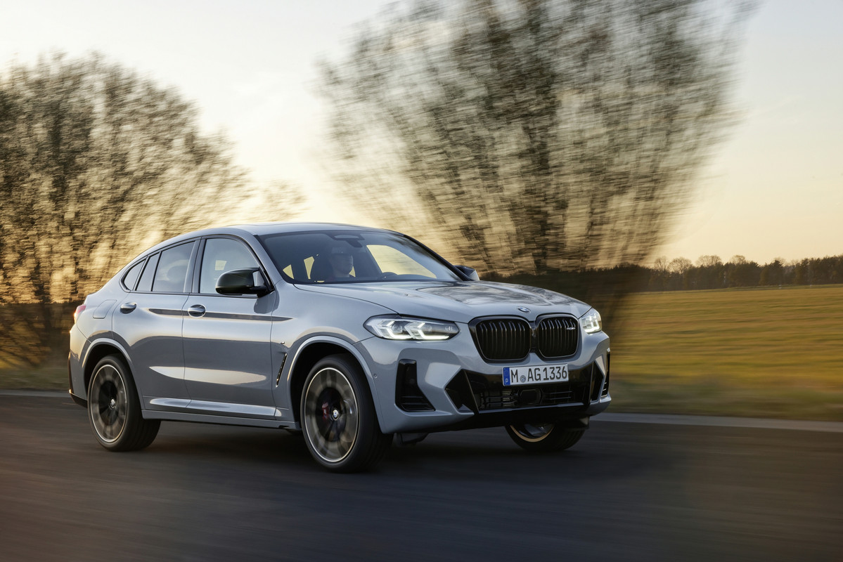 P90424732_highRes_the-new-bmw-x4-m40i-