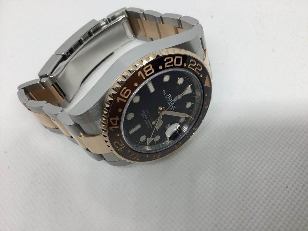 2322572F-CDCF-476B-B827-A284641195AD