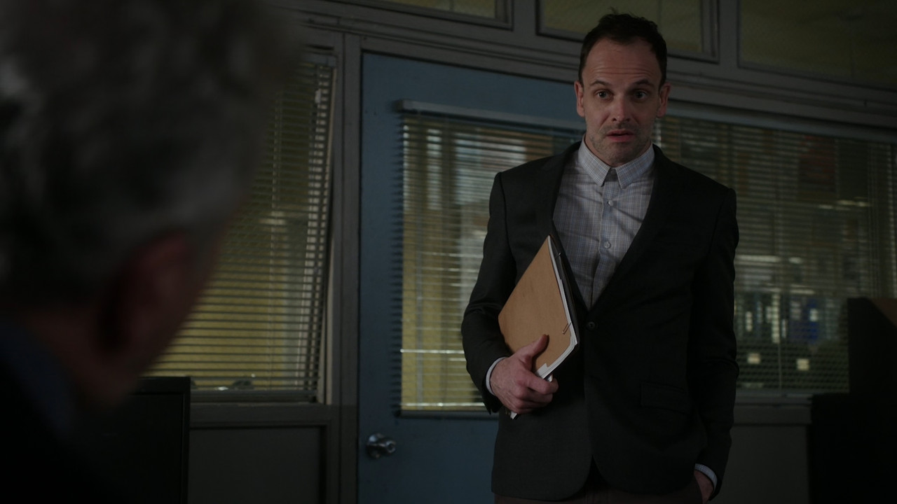Elementary (2012) - S06E15 - How to Get a Head (1080p AMZN WEB-D